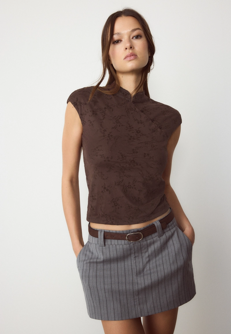 Флокированная футболка в стиле ципао