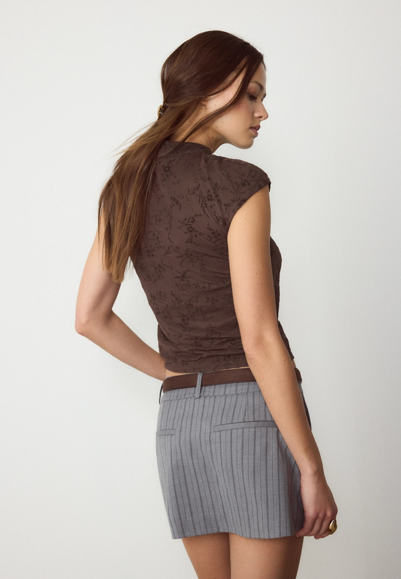 Флокированная футболка в стиле ципао