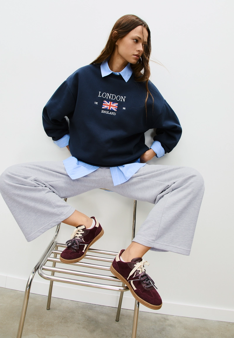 Брюки-джоггеры свободного кроя