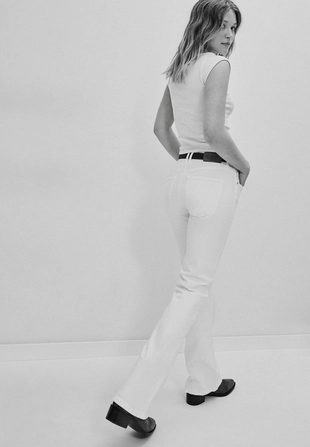 Расклешенные джинсы D68 с поясом- Заказать в России