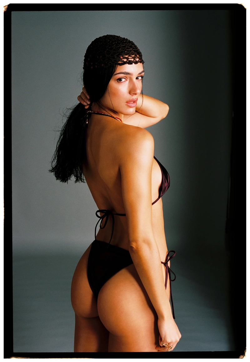 Шляпка-таблетка с пайетками