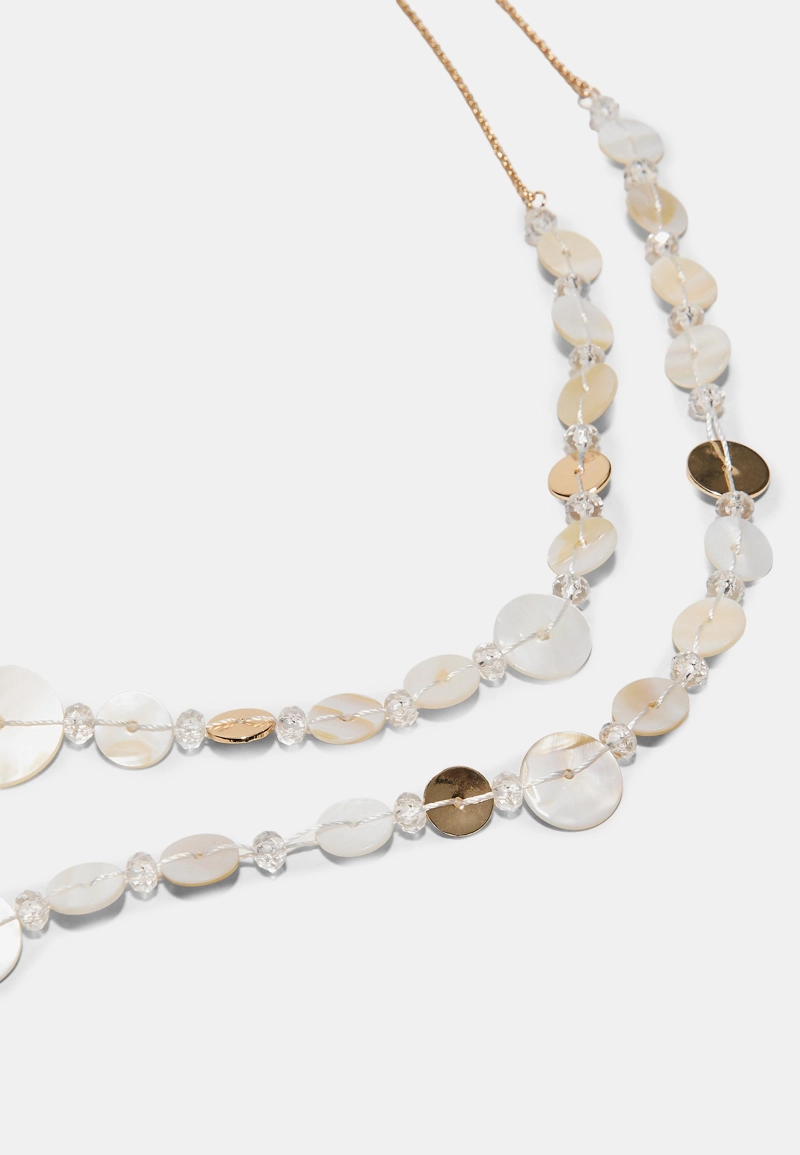 Длинное колье с пуговицами