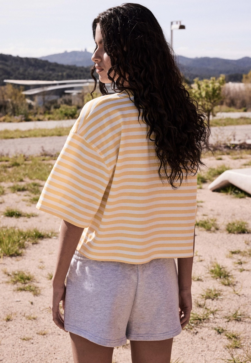 Полосатая футболка