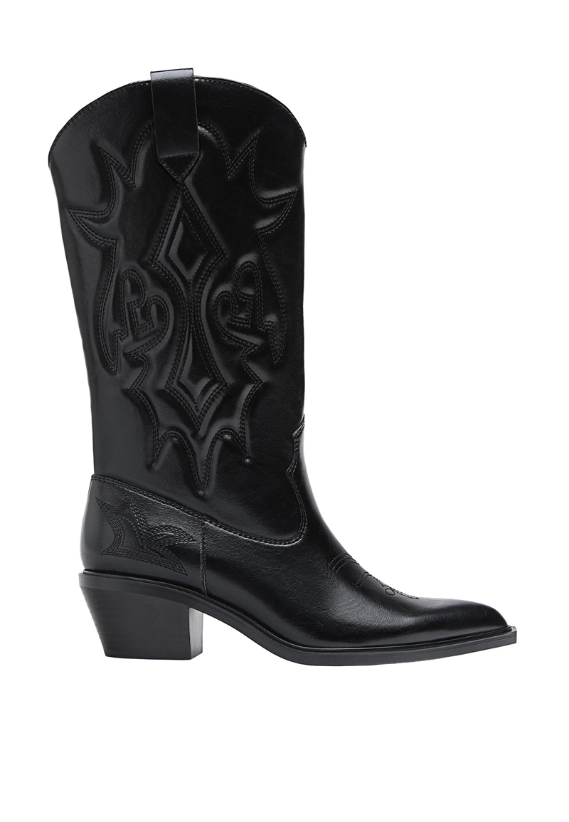 Ботинки в ковбойском стиле на каблуке