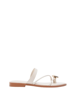 Сандалии на плоской подошве с декоративным камнем- Заказать в России