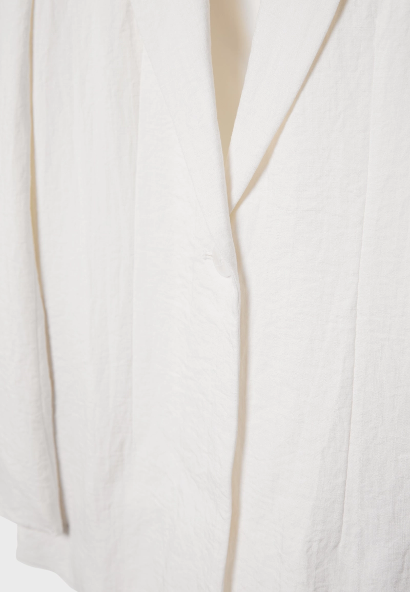 Приталенный пиджак