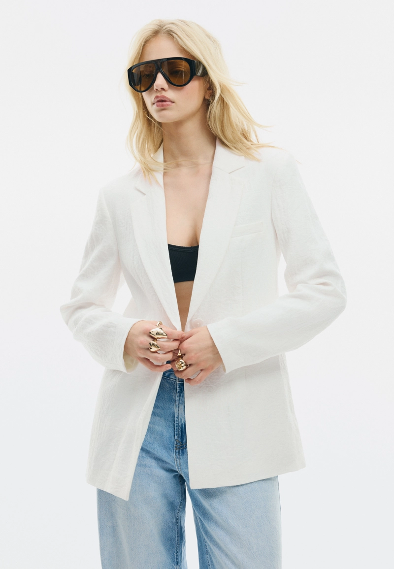 Приталенный пиджак