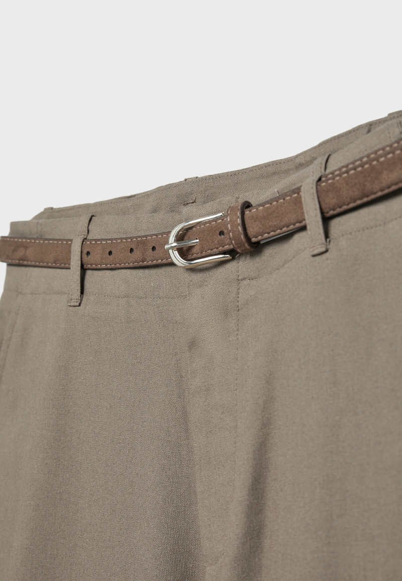 Прямые брюки под лен с ремнем