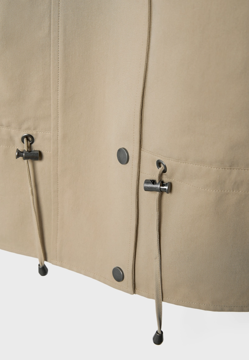 Укороченная куртка свободного кроя с передними карманами