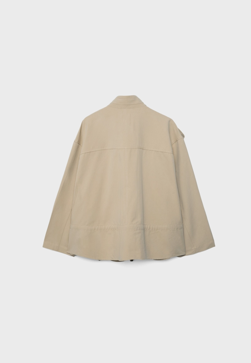 Укороченная куртка свободного кроя с передними карманами