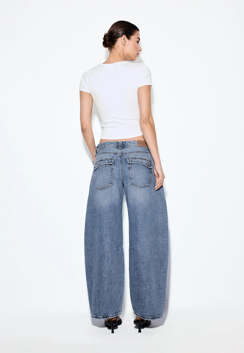 Джинсы-баллоны с низкой посадкой