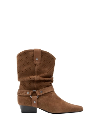 Кожаные ботильоны-казаки свободного кроя с перфорацией- Заказать в России