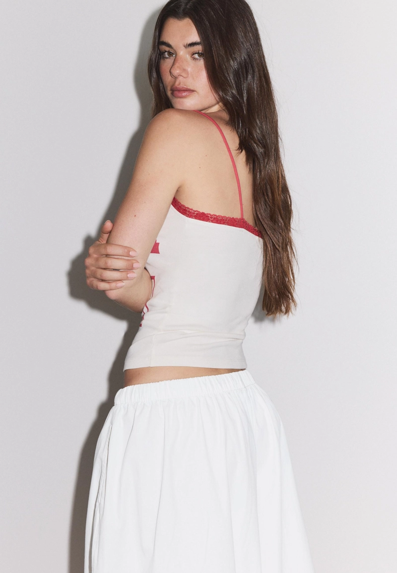 Топ на бретелях с кружевным принтом