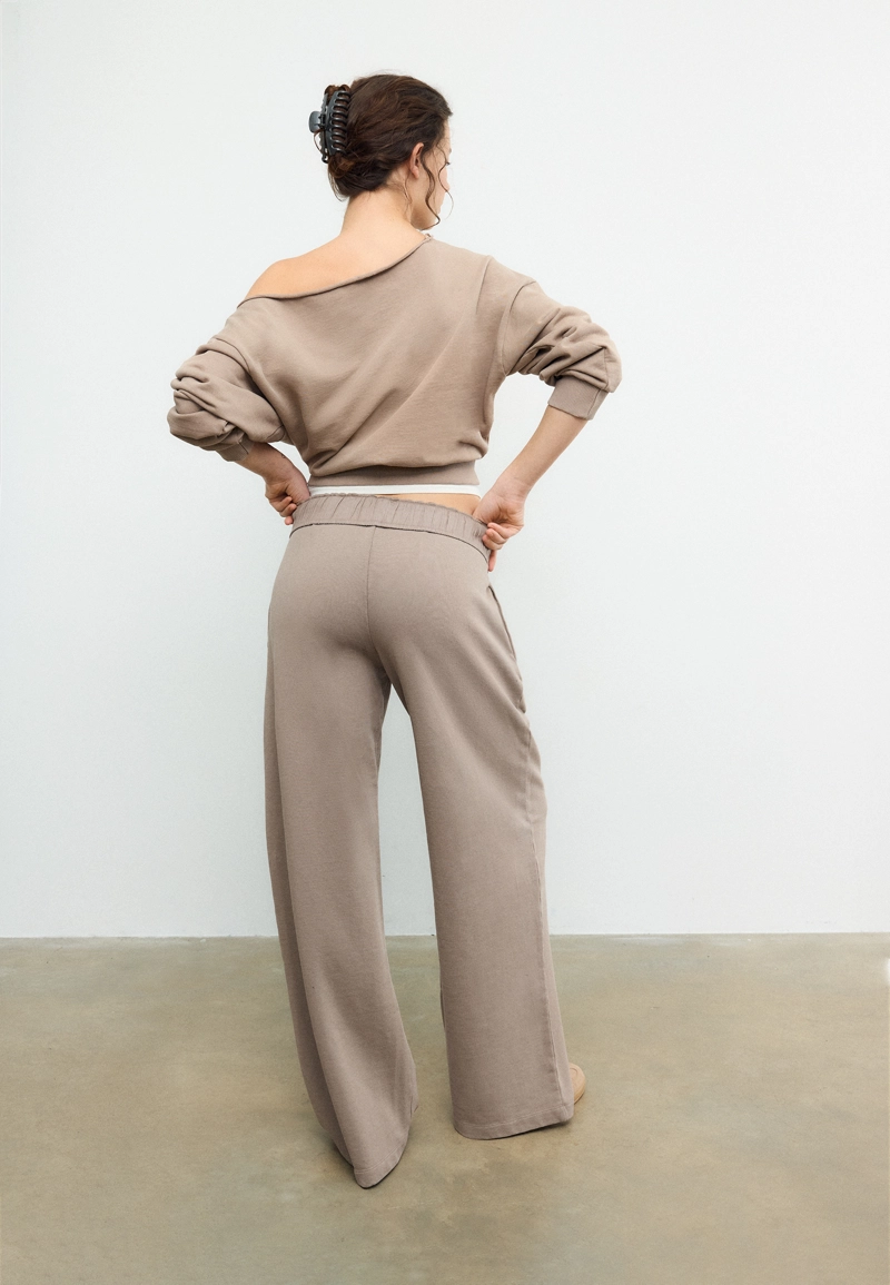 Брюки-джоггеры прямого кроя с эффектом потертости