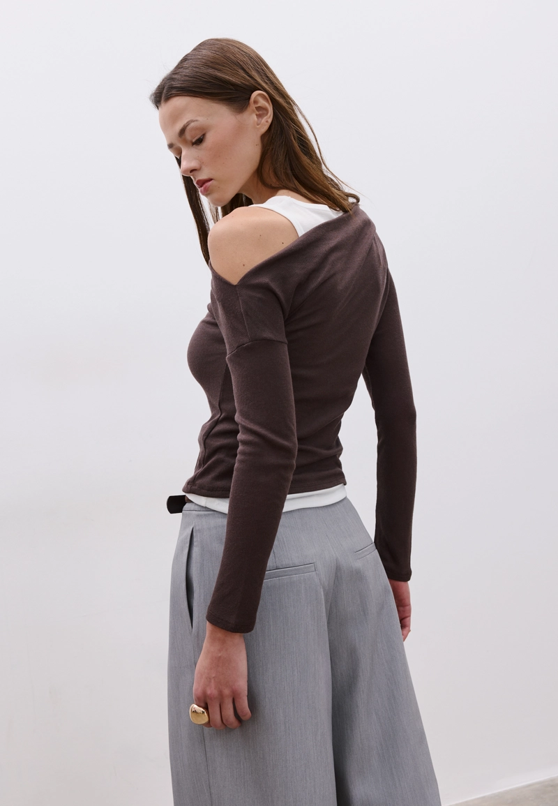 Асимметричная двойная футболка