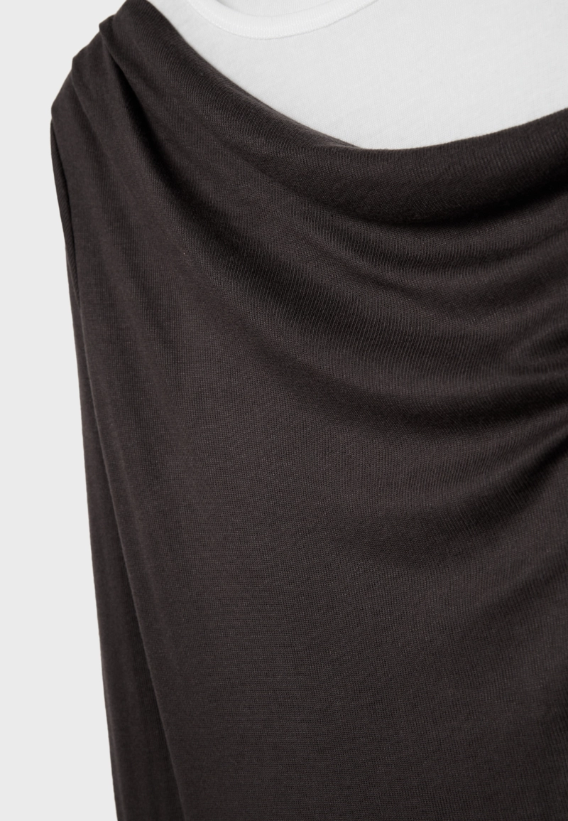 Асимметричная двойная футболка