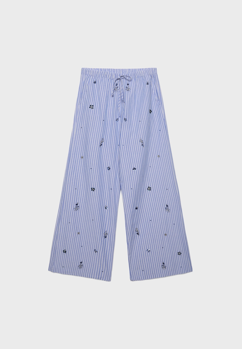 Брюки в пижамном стиле с вышивкой