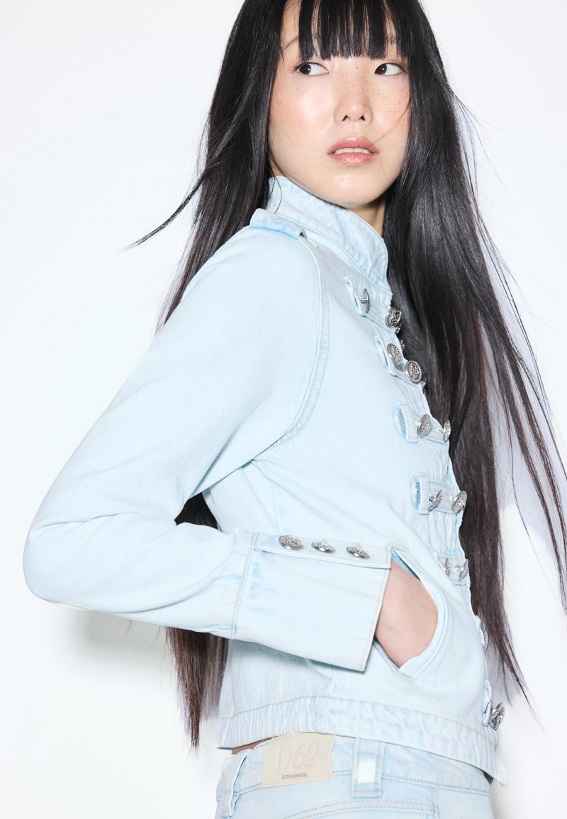 Пиджак в стиле милитари