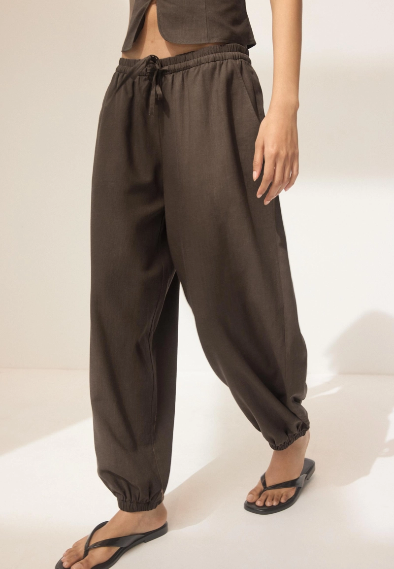 Шаровары из льняной ткани