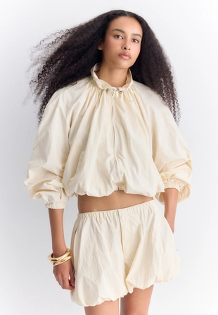 Техническая куртка с высоким воротником- Заказать в России