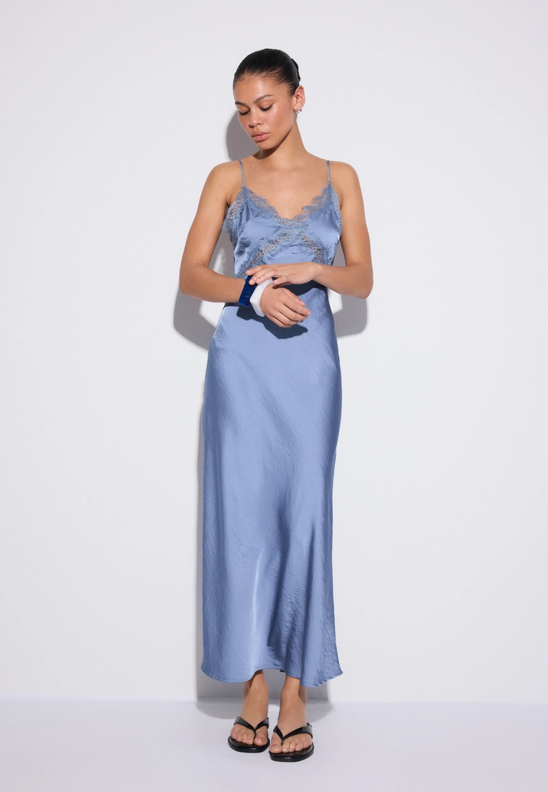 Платье миди с атласной отделкой и кружевом