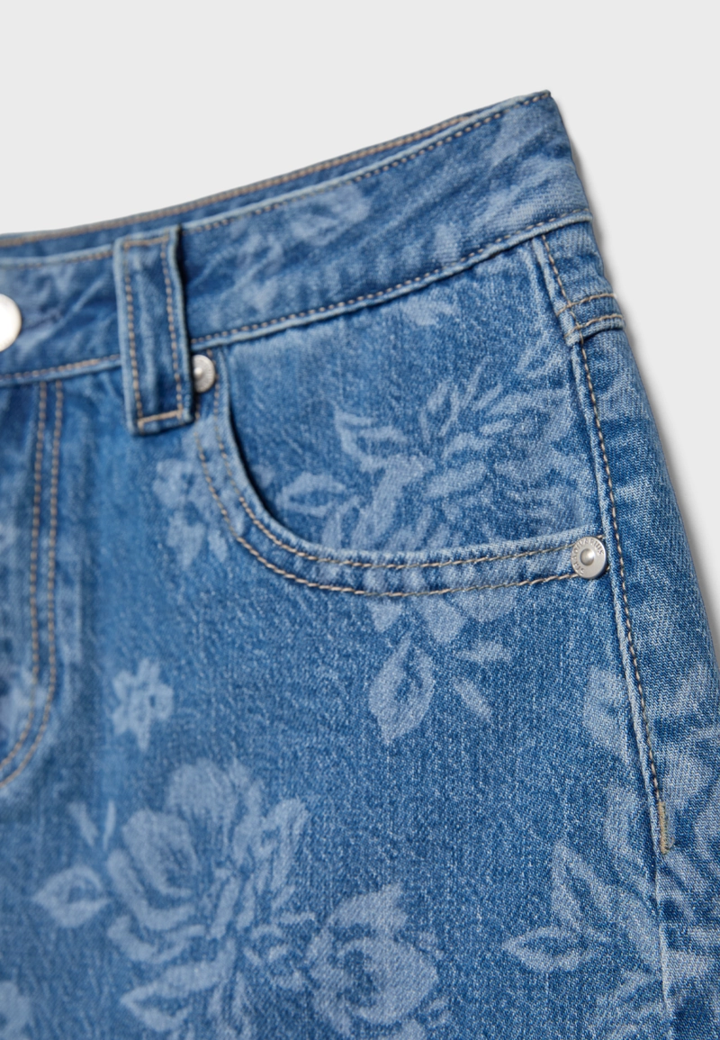 Юбка-шорты из денима с лазерным цветочным принтом