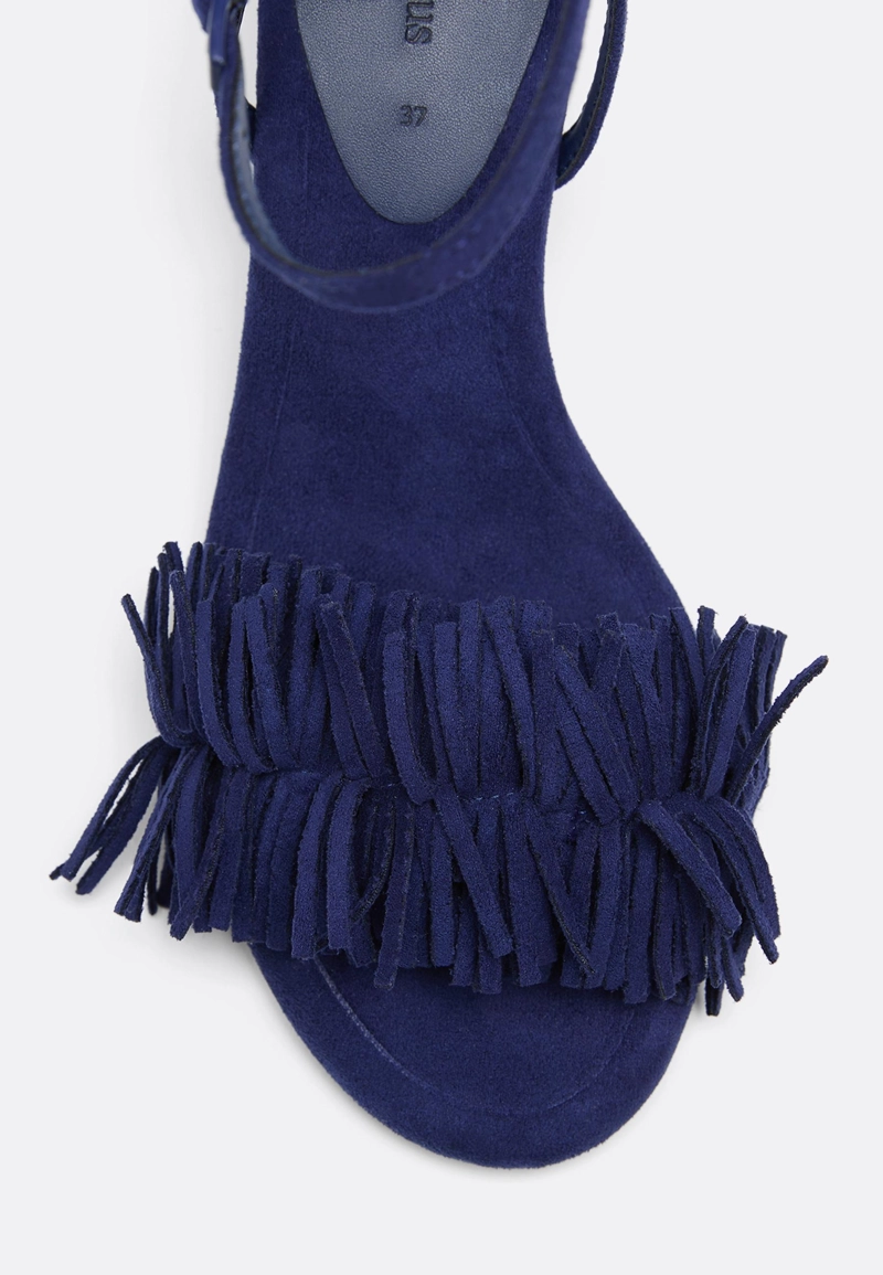 Босоножки из искусственной кожи с бахромой