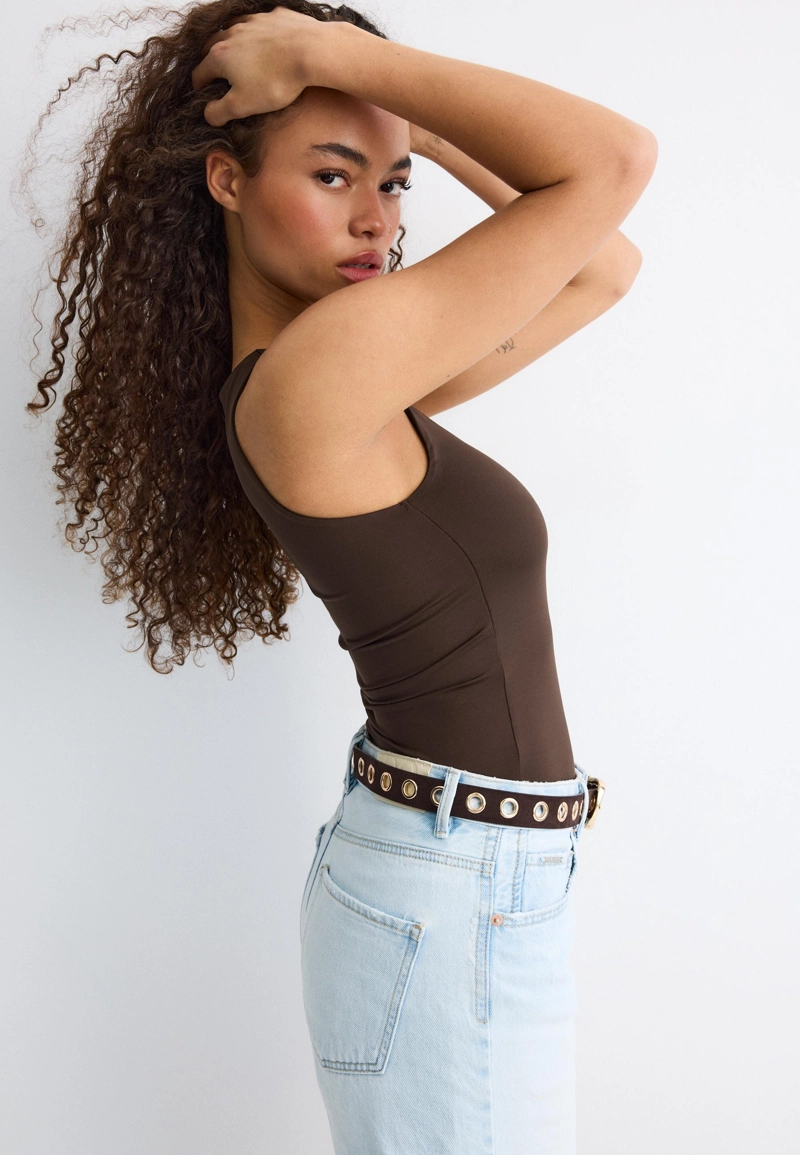 Топ с широкими бретелями из полиамида