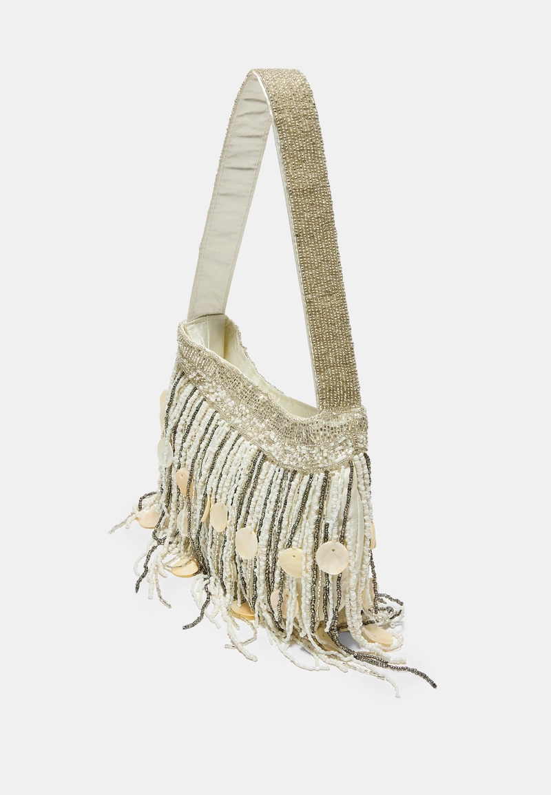 Сумка на плечо с бусинами