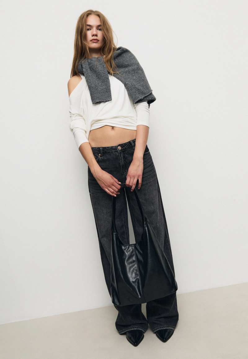 Сумка на плечо на молнии