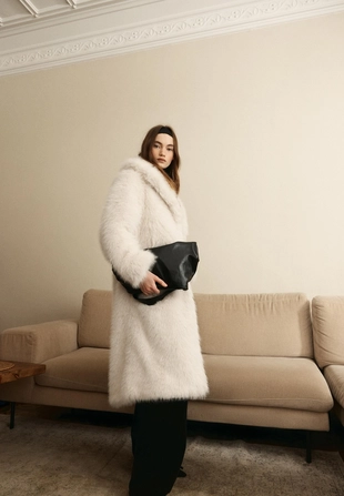 Сумка на плечо на молнии- Заказать в России