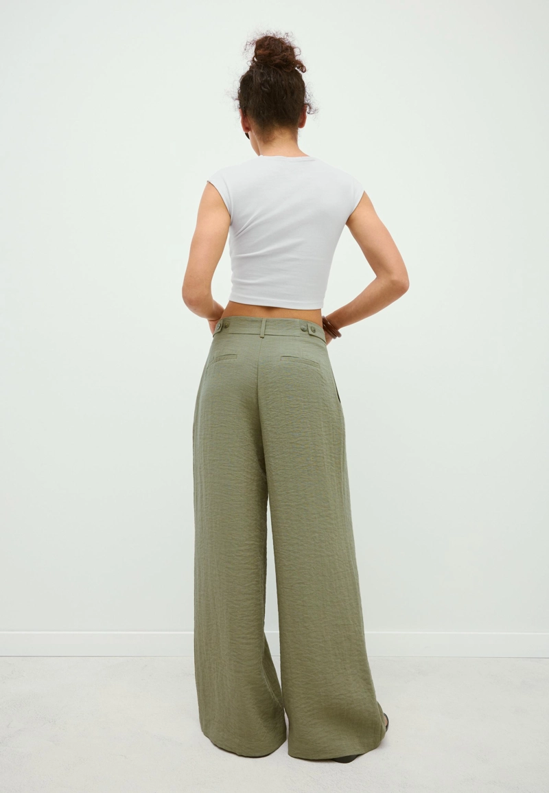 Широкие брюки рустик с регулируемыми пуговицами