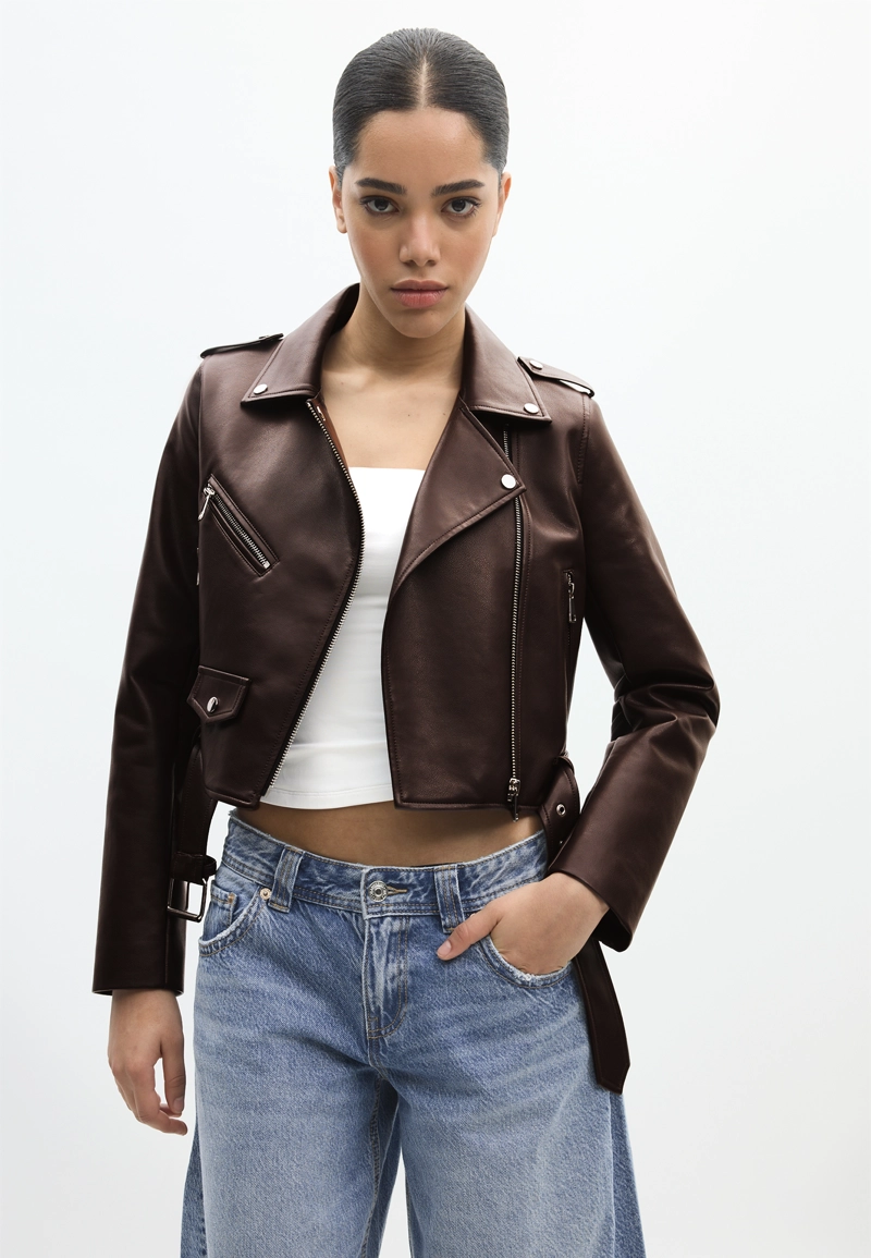 Куртка-косуха с поясом из искусственной кожи