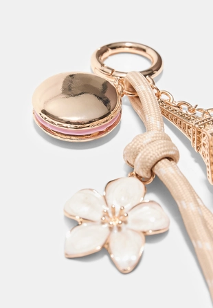 Брелок-подвеска Эйфелева башня и макаруны- Заказать в России