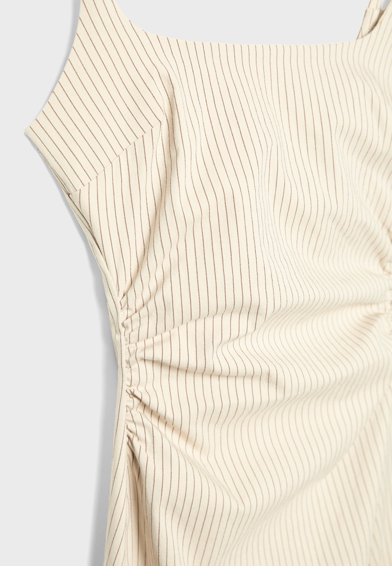 Платье миди из бенгалина с квадратным вырезом