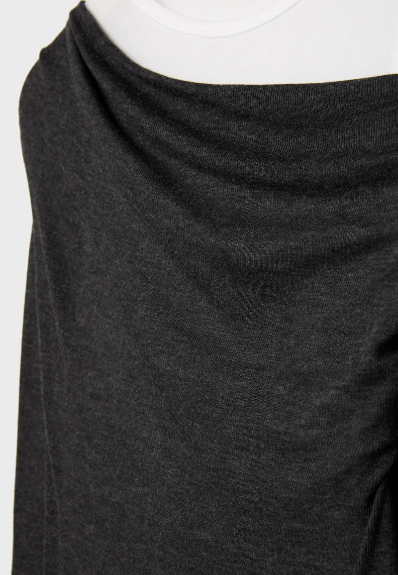 Асимметричная двойная футболка