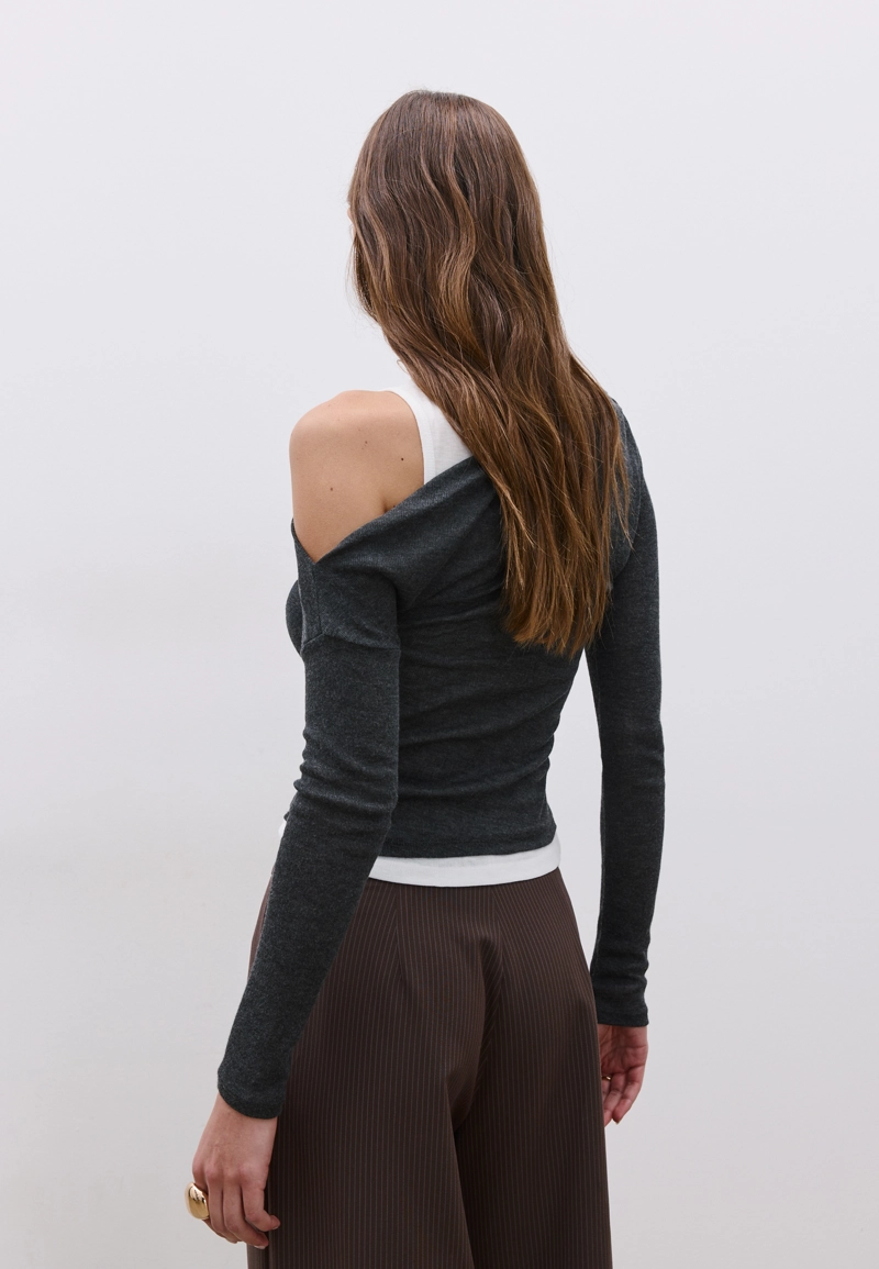 Асимметричная двойная футболка