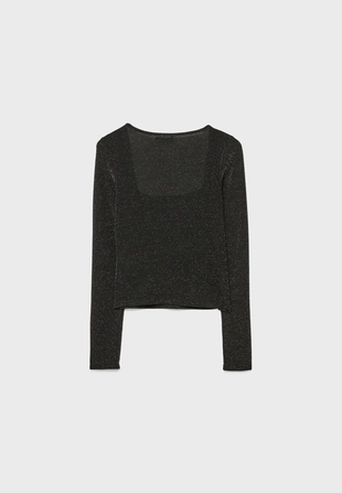 Бесшовная футболка с квадратным вырезом- Заказать в России