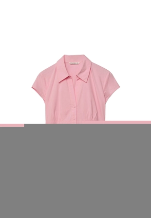 Рубашка с короткими рукавами и вырезом на груди- Заказать в России