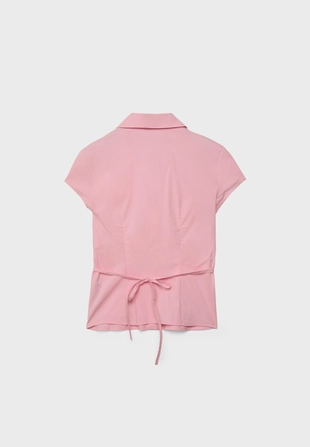 Рубашка с короткими рукавами и вырезом на груди- Заказать в России