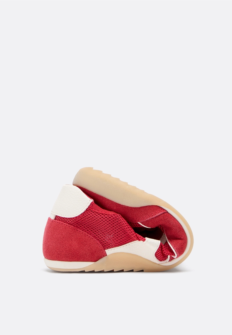 Кроссовки из сетки с кожаными деталями