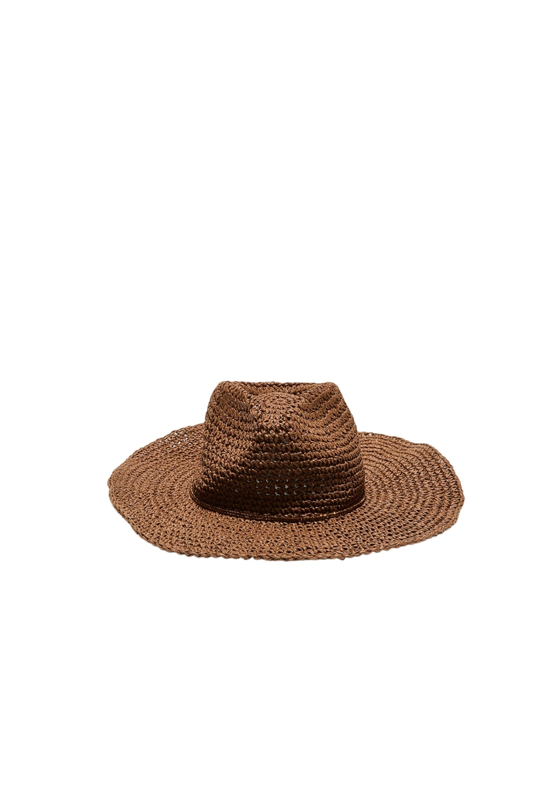 Шляпа из рафии