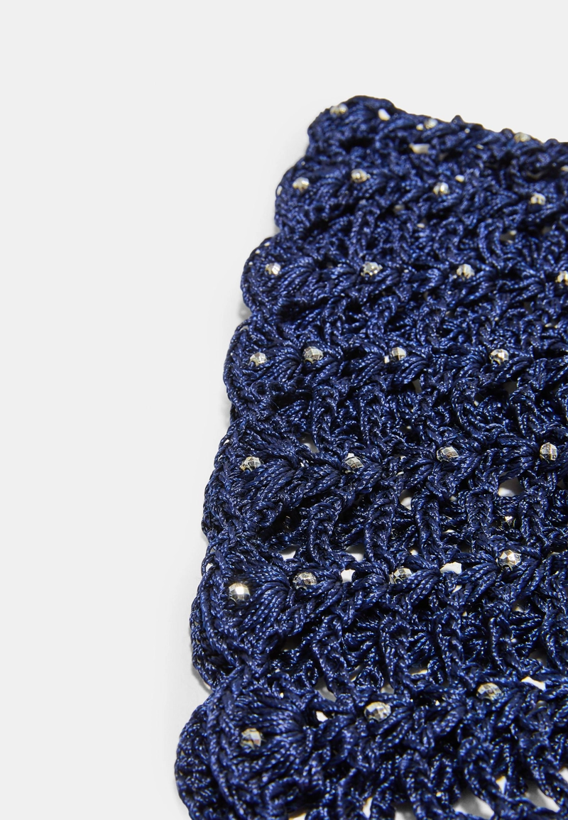 Вязаная шапочка со стразами