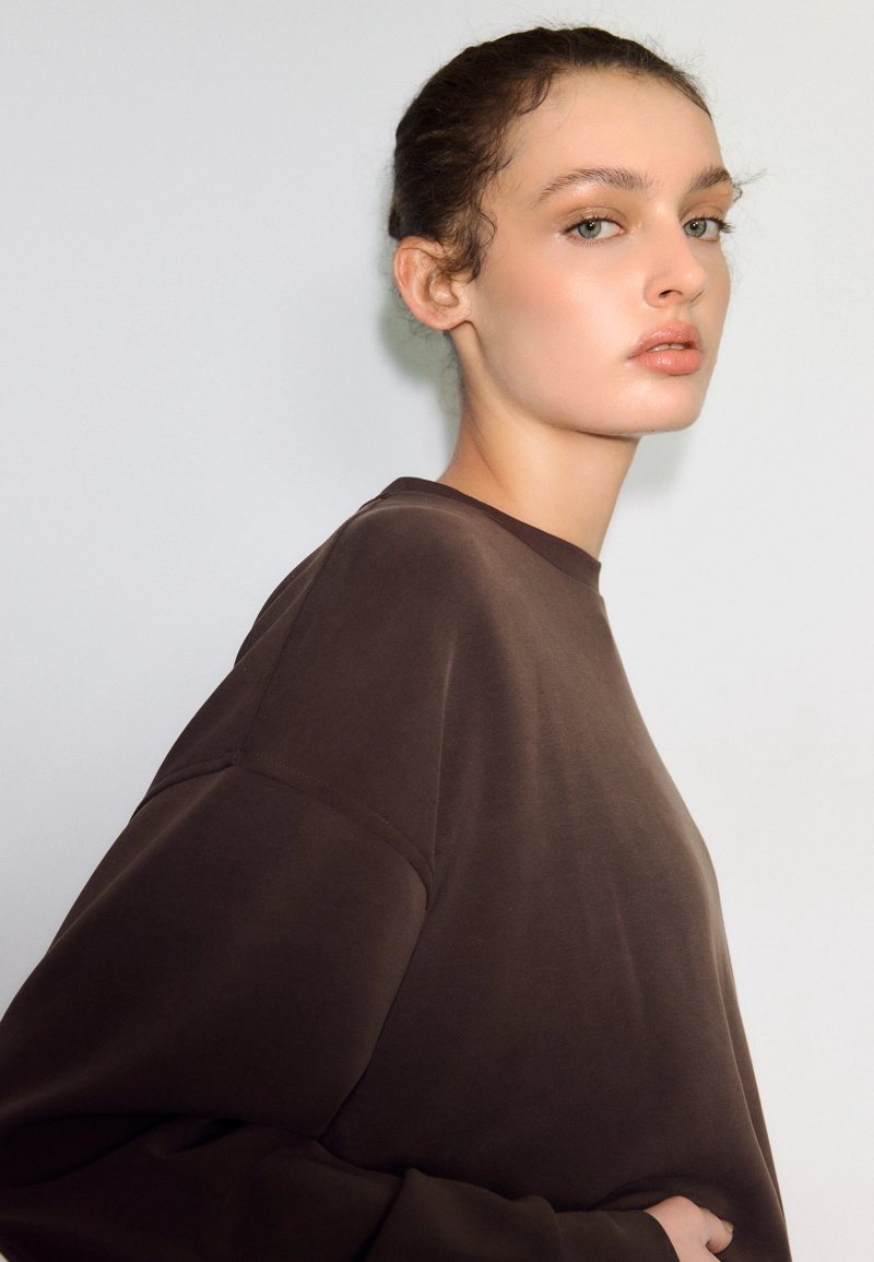 Базовая толстовка из мягкой ткани