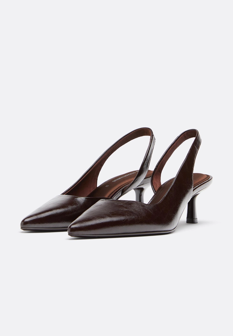 Лакированные туфли на каблуке