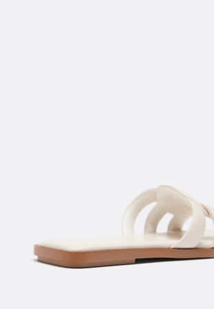 Сандалии из искусственной кожи на плоской подошве- Заказать в России