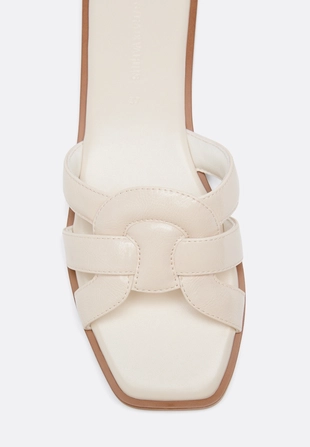 Сандалии из искусственной кожи на плоской подошве- Заказать в России