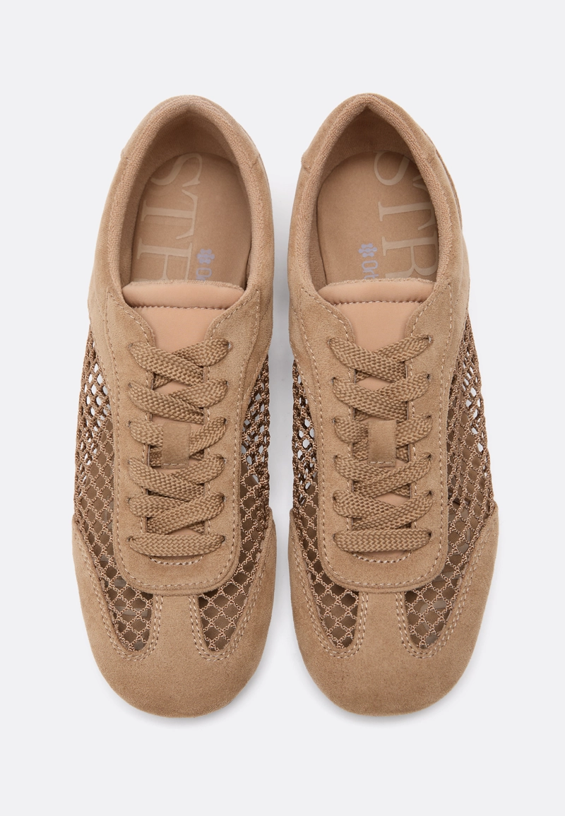 Кроссовки из сетки с искусственной замшей