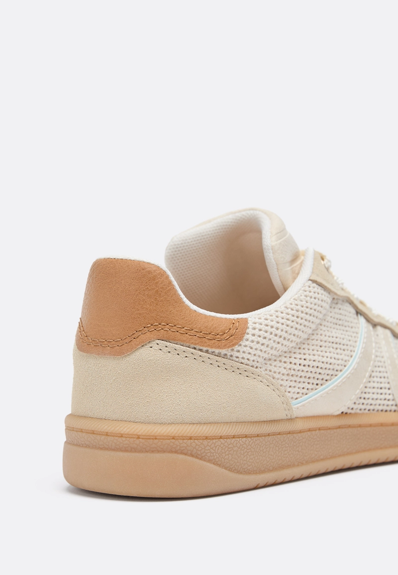 Кеды перфорированные с кожаными деталями