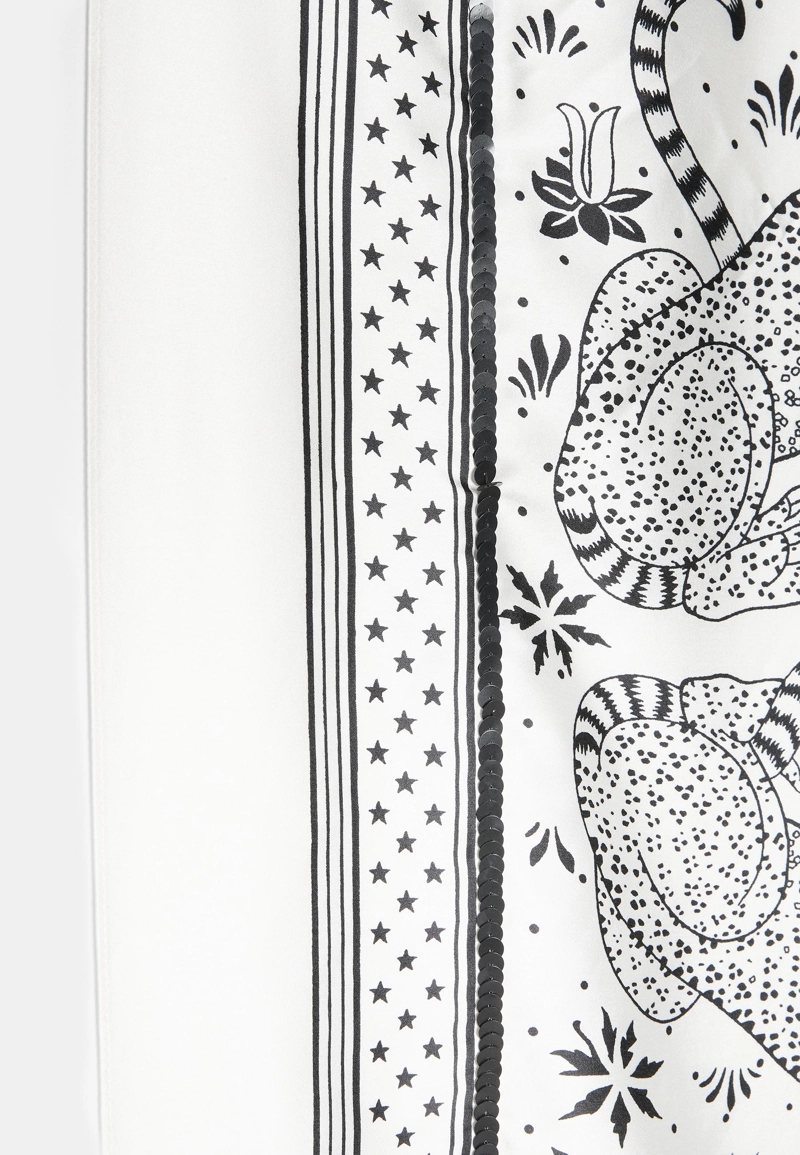 Платок с принтом и пайетками